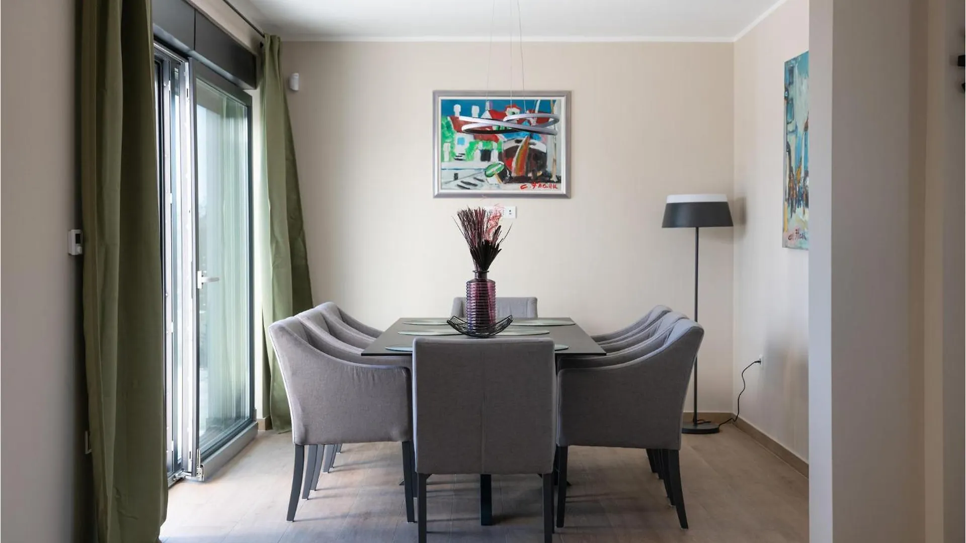 Cozy Home In Krnica With Kitchen