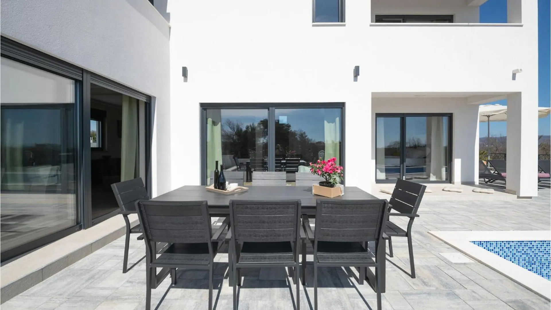 Cozy Home In Krnica With Kitchen 0*,