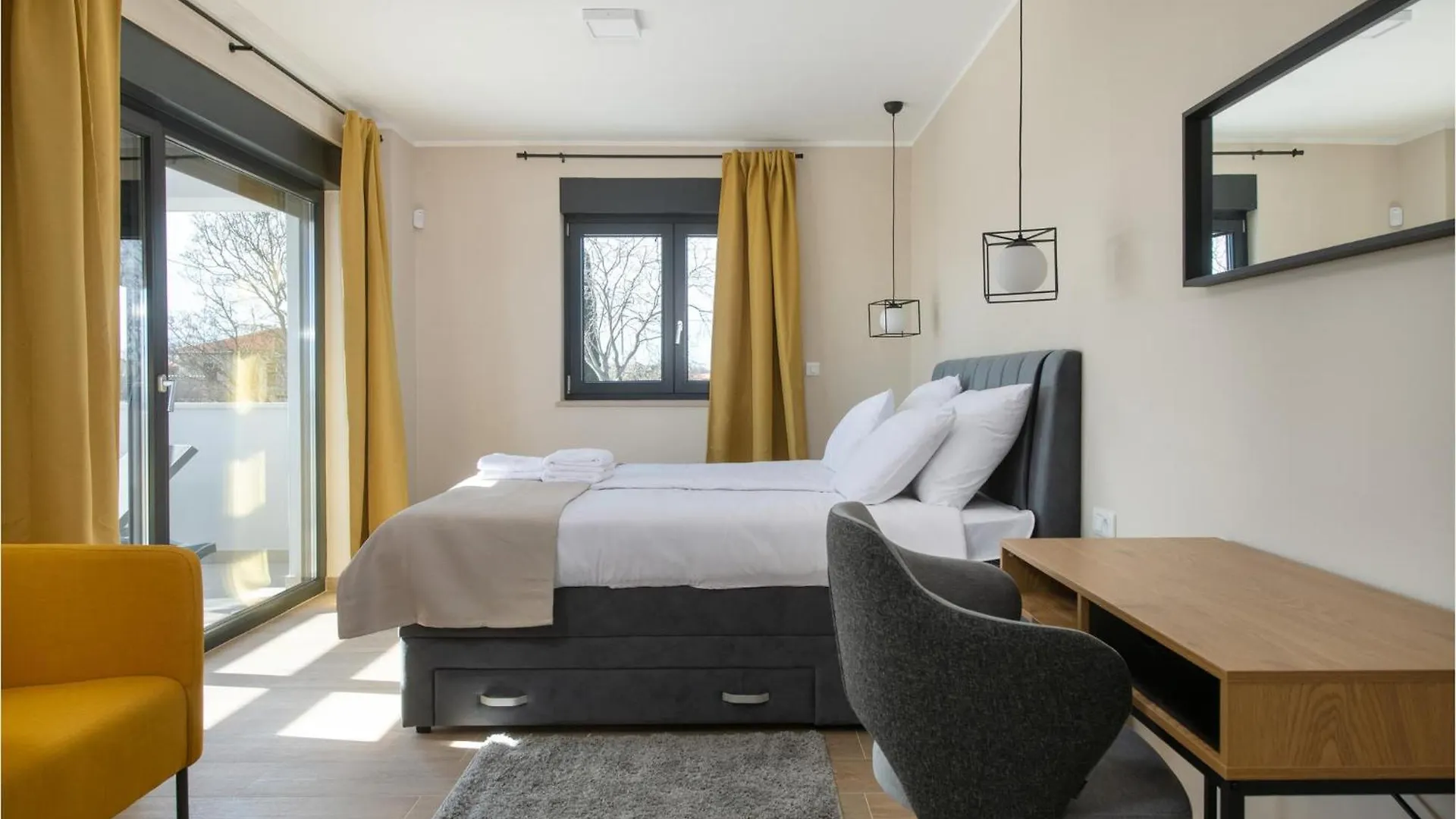 Cozy Home In Krnica With Kitchen